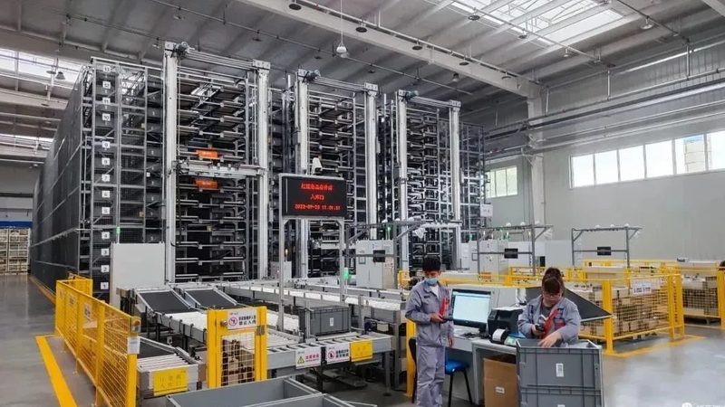 窄巷道前移式叉车电池规格对比